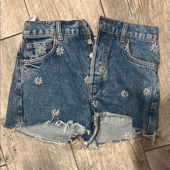 Reformation Pants - Reformation High waisted Daisy Cutoff Jeans Shorts 25